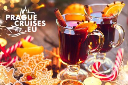 Prague Christmas cruise with Christmas cookies & hot drink