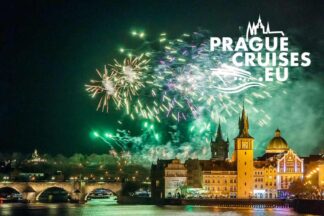 Prager SILVESTER-Kreuzfahrt mit Abendessen, Musik und Mitternachts FEUERWERK (22.30–01.30 Uhr)